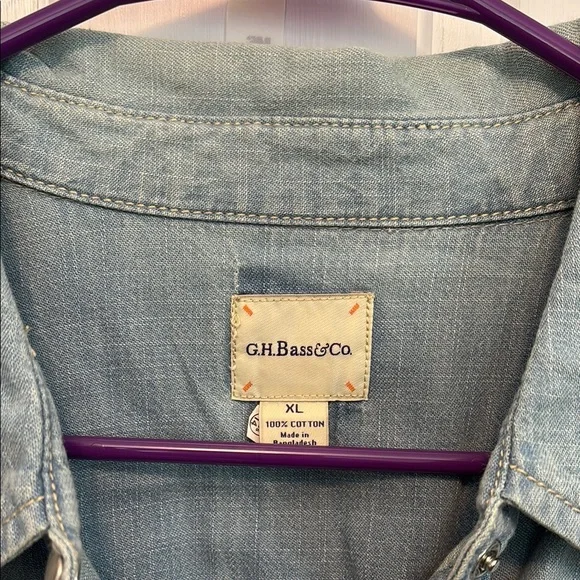 G.H. Bass & Co. Light Blue Button Down Shirt - Picture 3 of 6